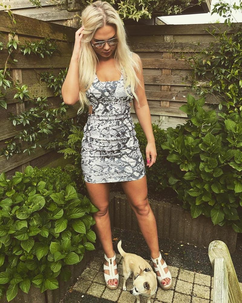16P More from Blonde Dutch Store Model