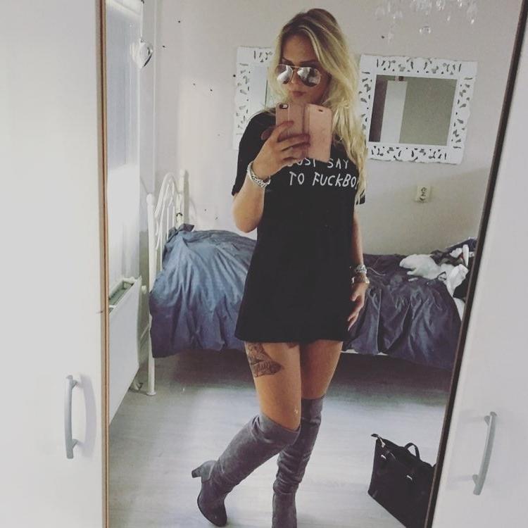 16P More from Blonde Dutch Store Model
