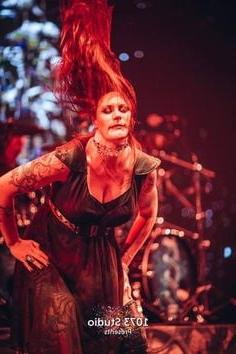25P Floor Jansen - Dutch Metal Singer 3