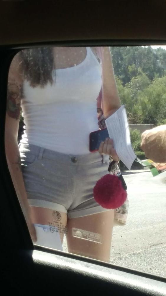 8P Cameltoe Sister voyeur
