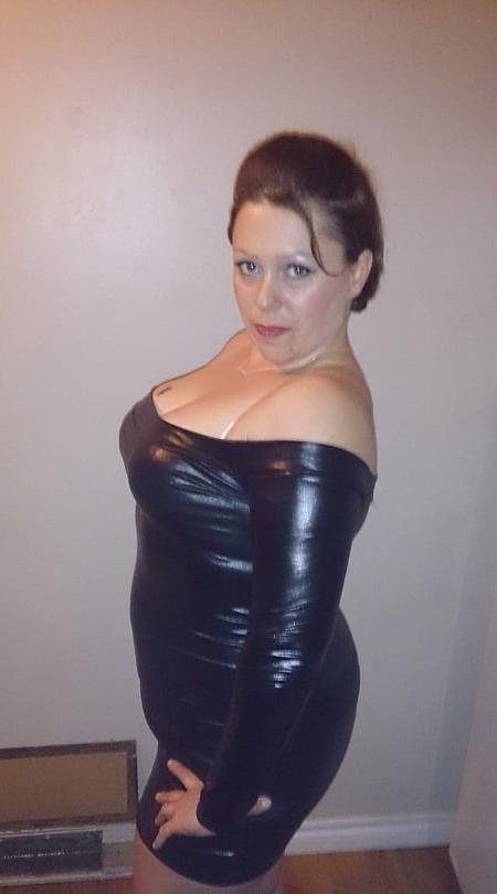 6P PAIGE 35 Y CANADIAN WHORE