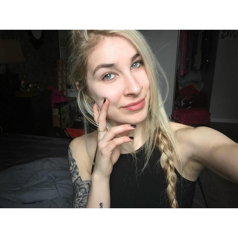 25P canadian blonde pawng girl tatoo