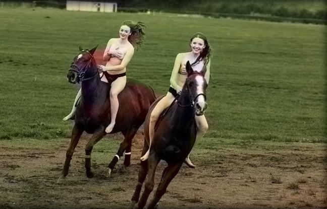24P Nottingham University Polo nude calendar