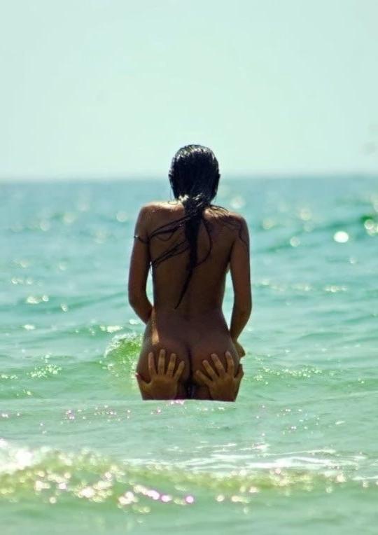 25P BEACH Love