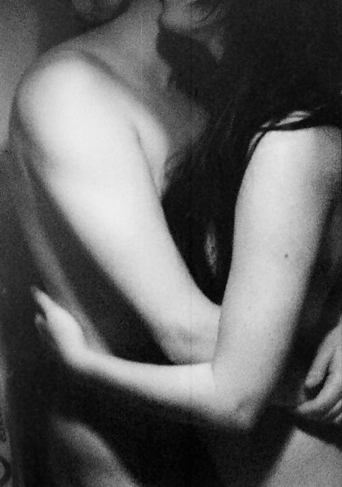 17P Lovers Embrace