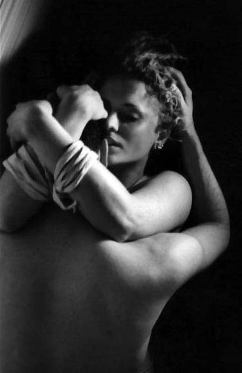 17P Lovers Embrace