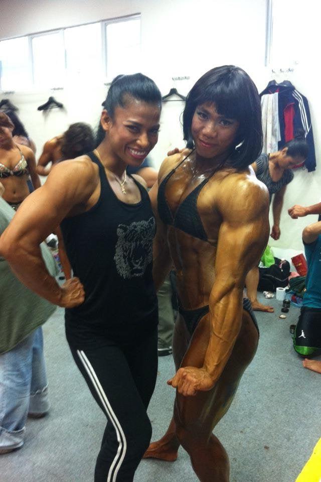12P Female Bodybuilder - Jaranya Dungkam