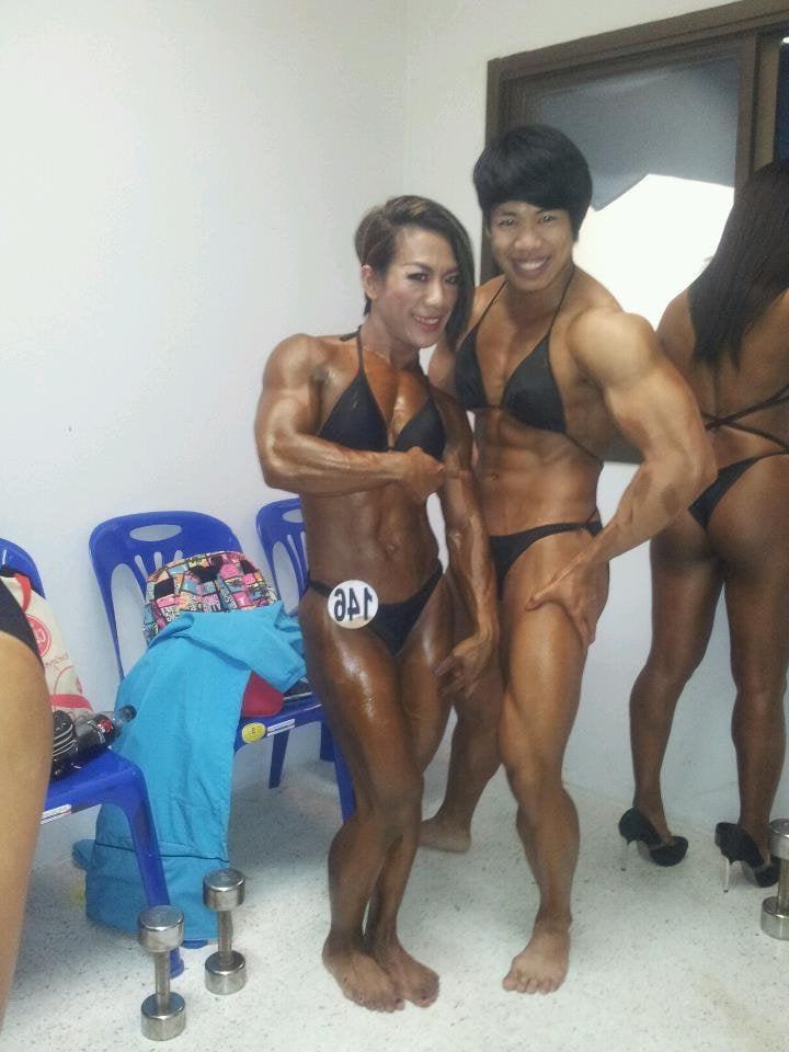12P Female Bodybuilder - Jaranya Dungkam