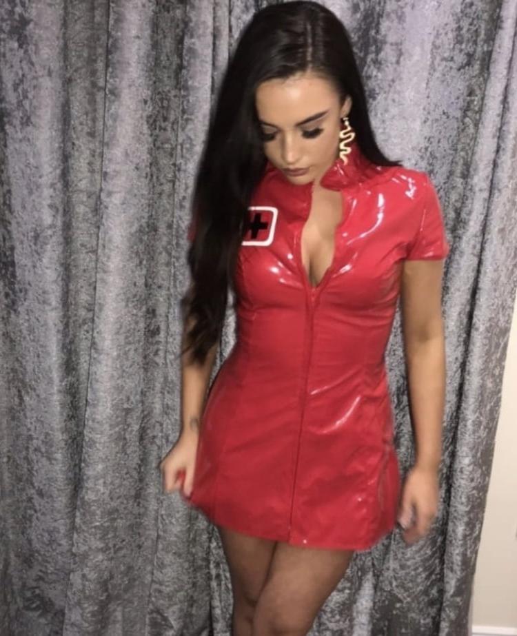 25P Get up close. Cum. Wipe clean. Send home to hubby.