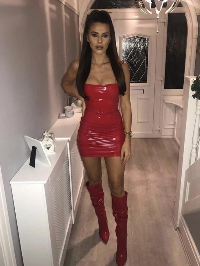 25P Get up close. Cum. Wipe clean. Send home to hubby.