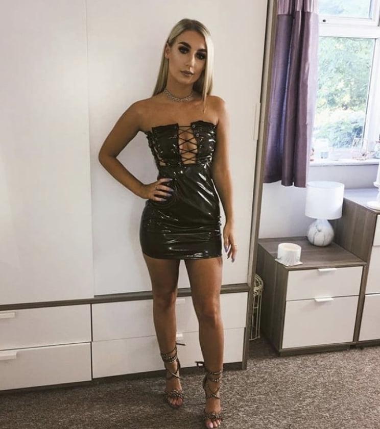 25P Get up close. Cum. Wipe clean. Send home to hubby.