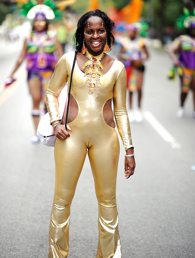 24P Camel Toes 2