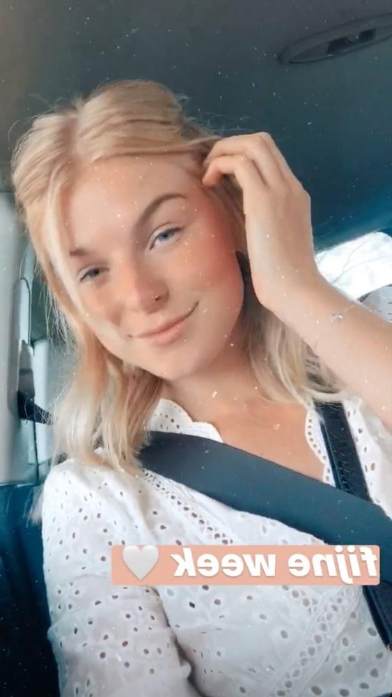 25P Femke Meines Dutch Celeb