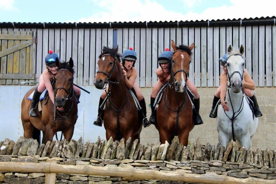 25P Female Jockey naked calendar