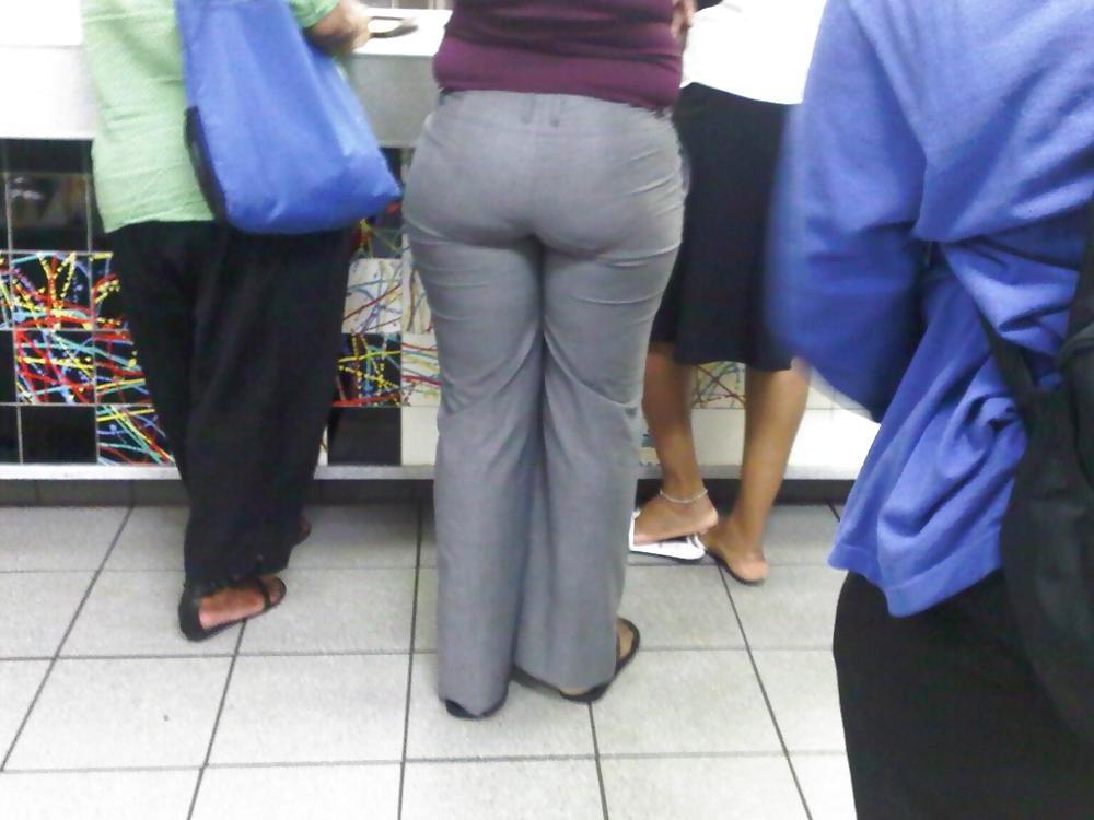 20P Candid females