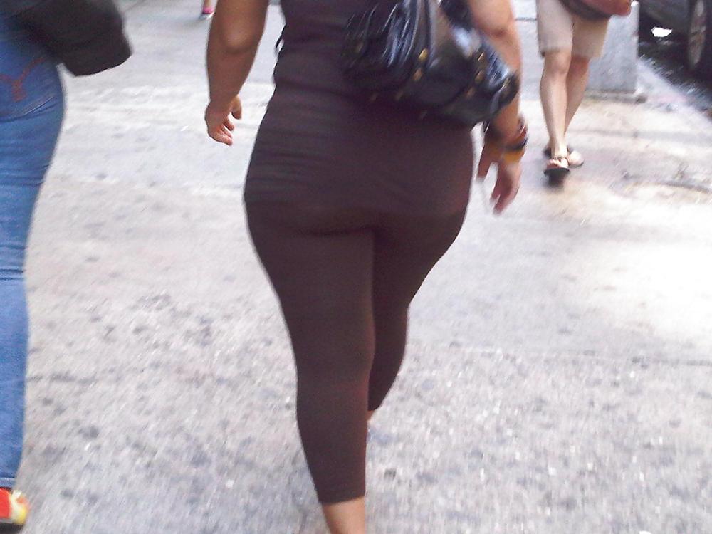 20P Candid females