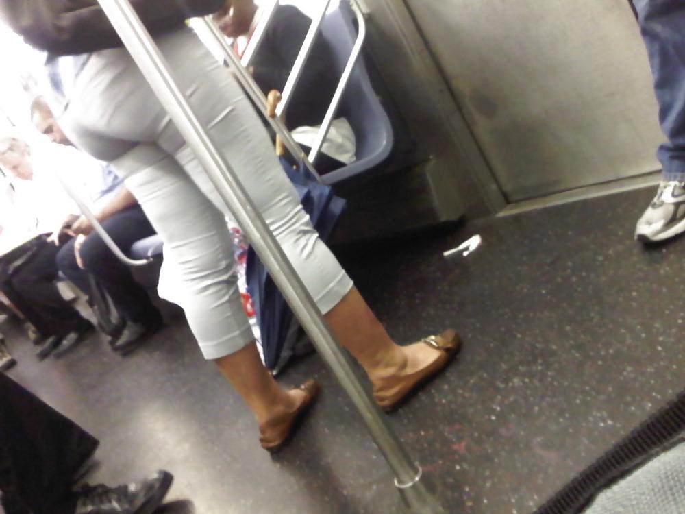 20P Candid females