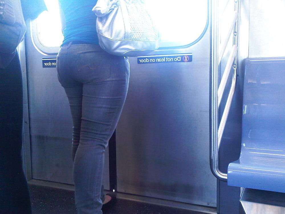 20P Candid females