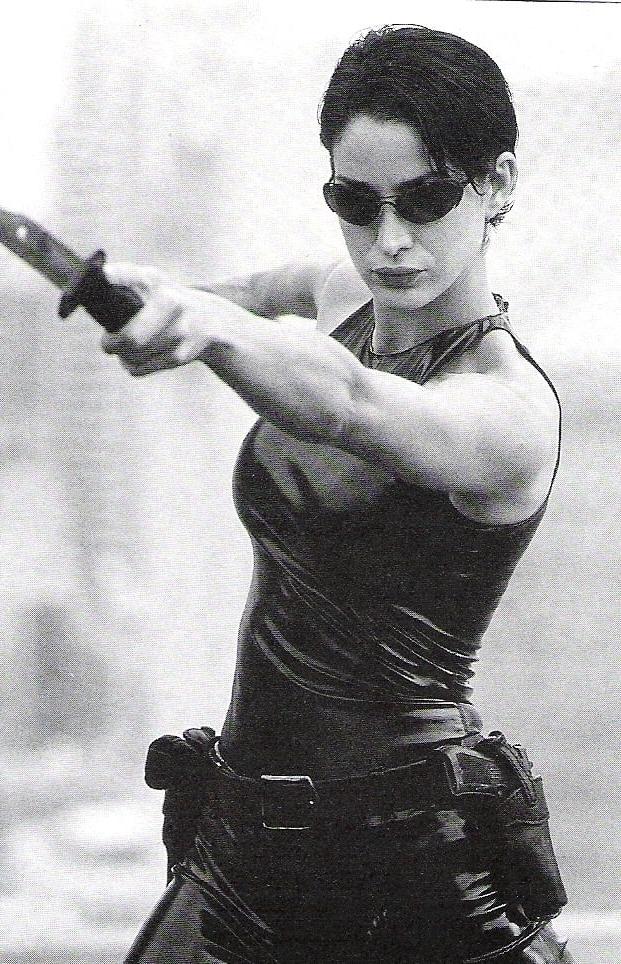 25P Carrie-Anne Moss Fit As Fuck Hot Look