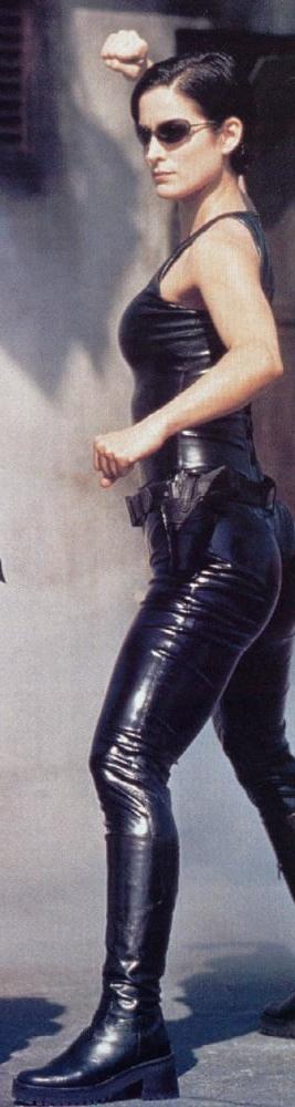25P Carrie-Anne Moss Fit As Fuck Hot Look