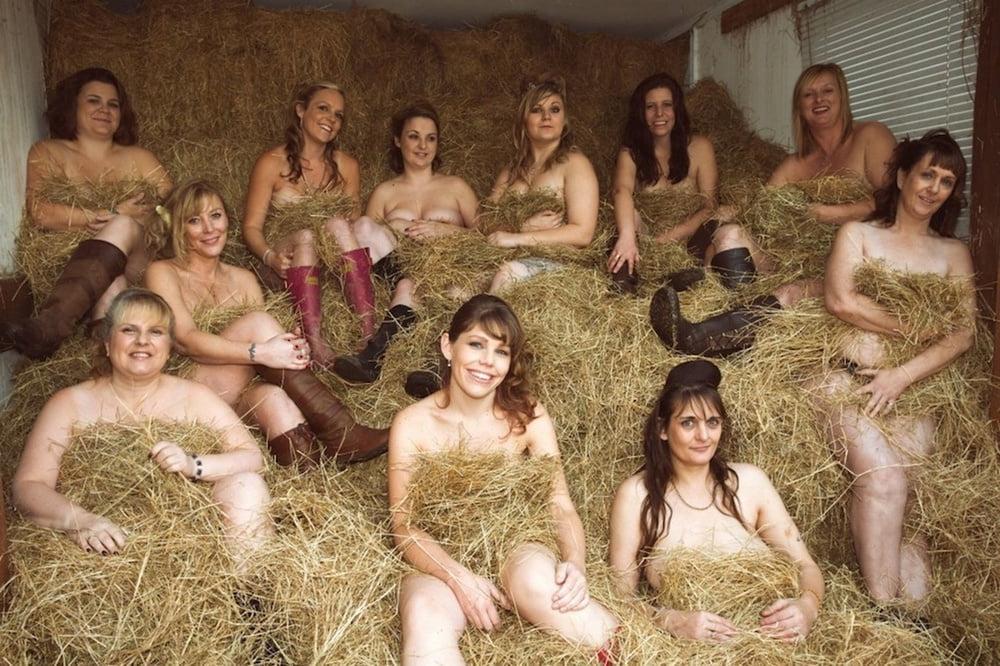25P Country Girls 2016 calendar