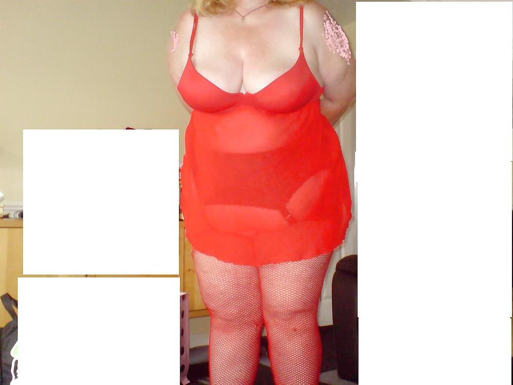 9P Red baby doll