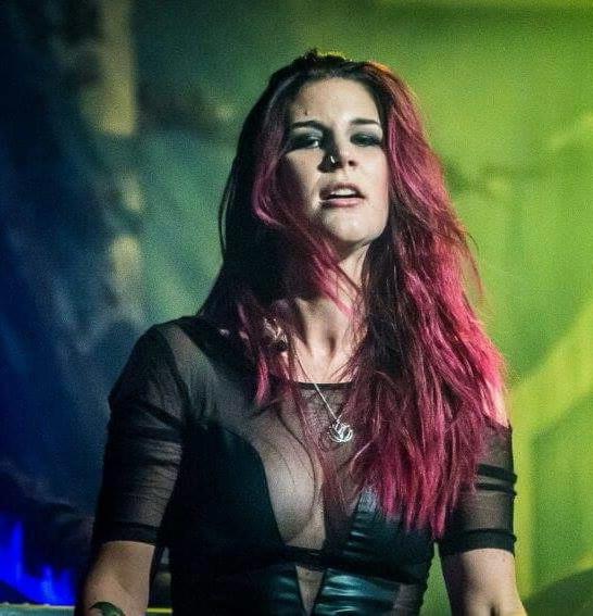 25P Charlotte wessels sexy Dutch singer