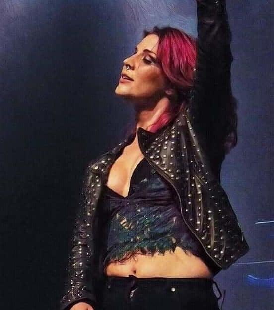25P Charlotte wessels sexy Dutch singer
