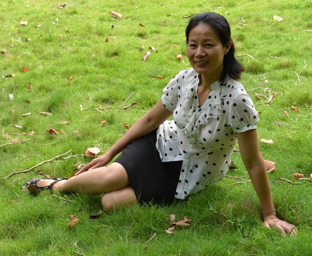 17P Pantyhosed Asian Granny to Fuck