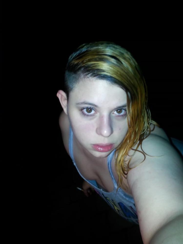 6P I WANT TO FUCK THIS SLUT