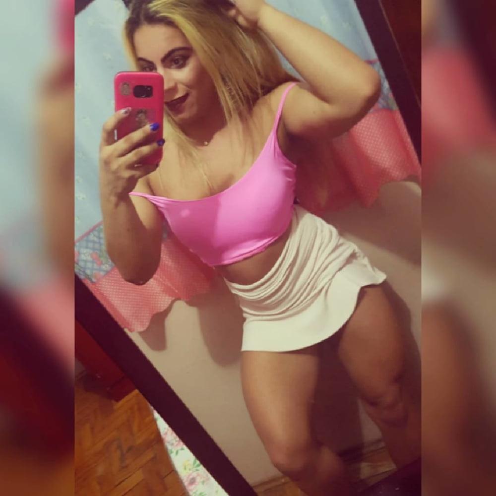 25P Vivian Hot Latina Bombshell Amateur