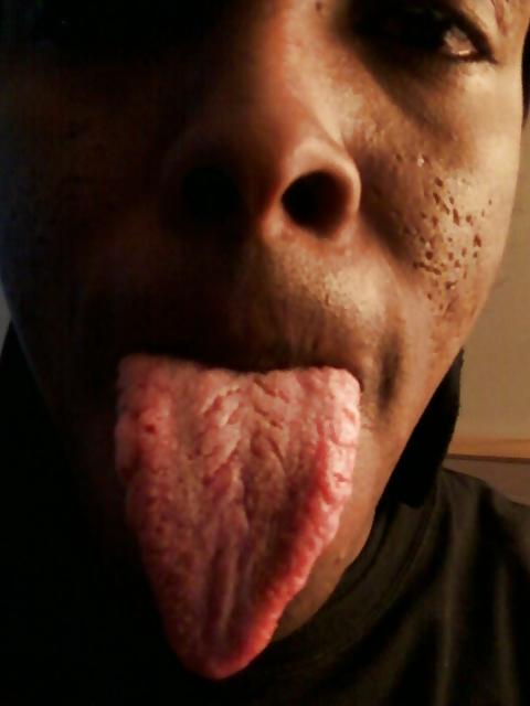 8P MR LONG TONGUE