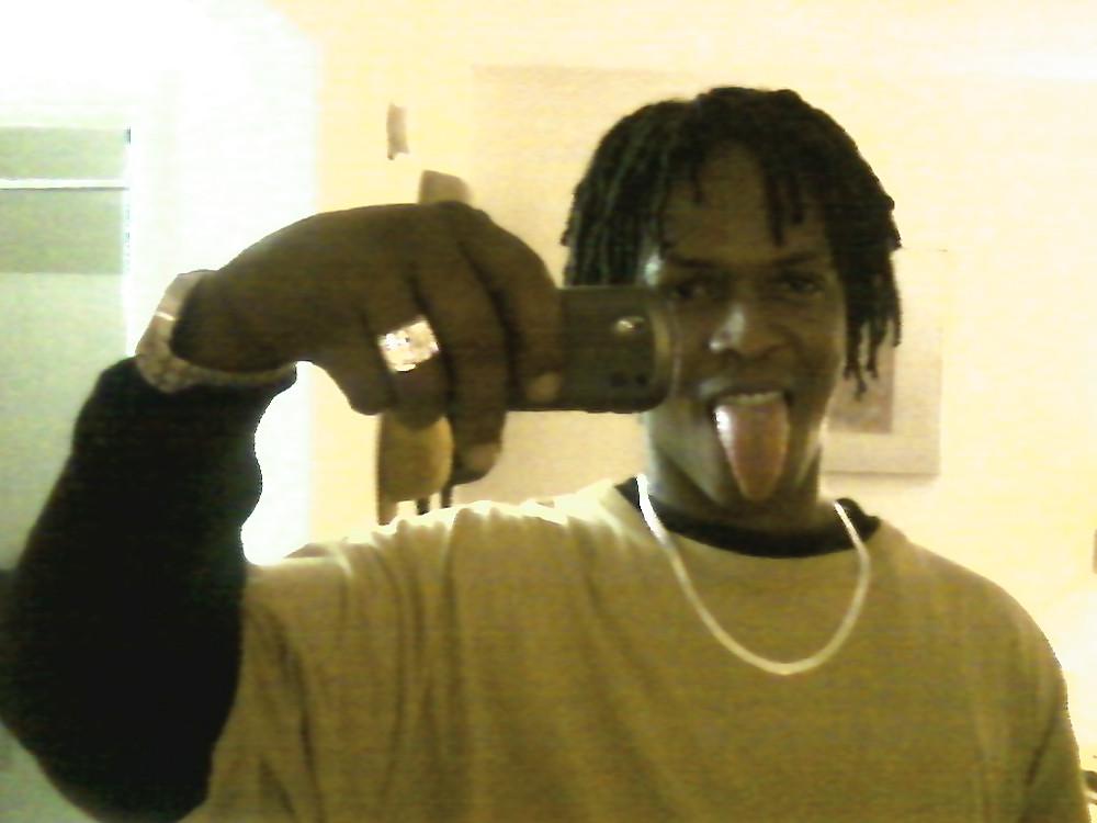 8P MR LONG TONGUE