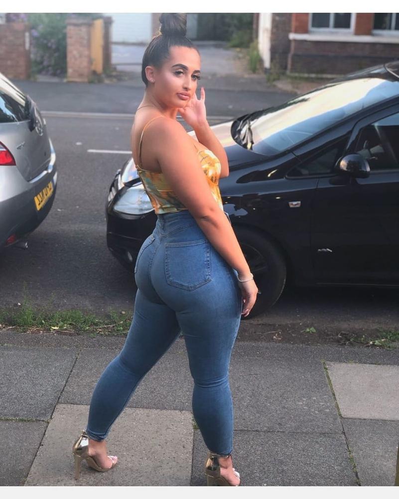 25P PAWG chav slag Phoebe