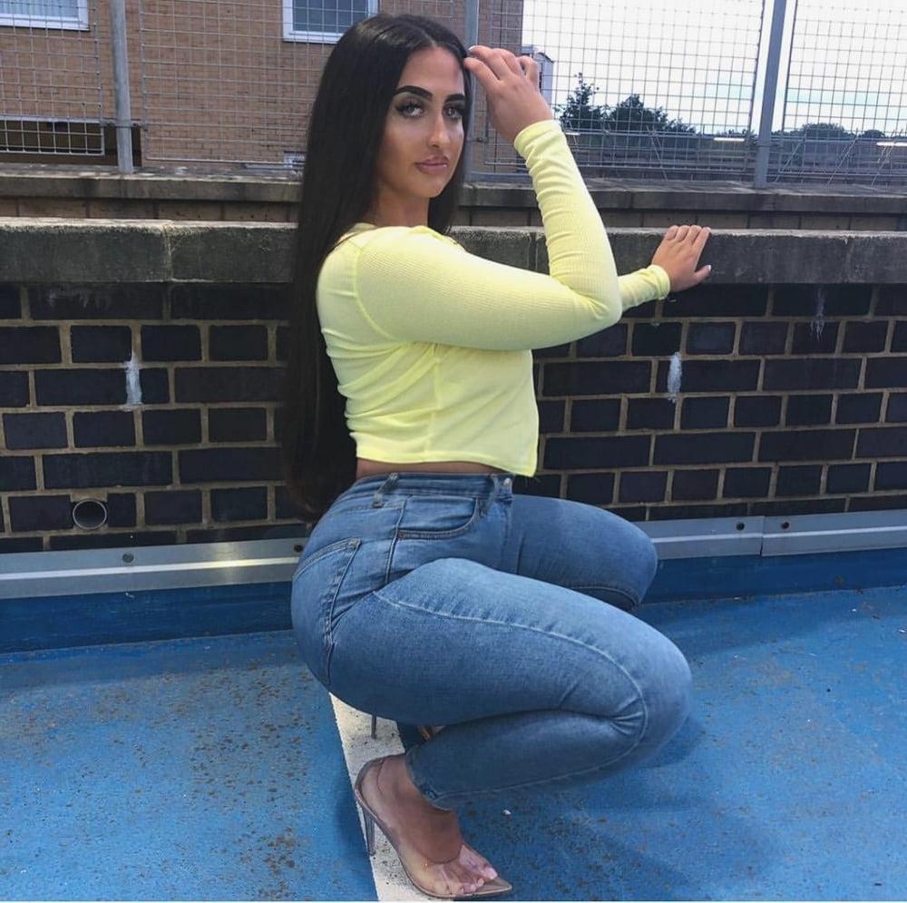 25P PAWG chav slag Phoebe