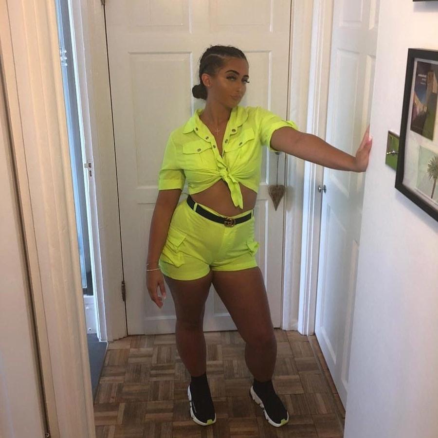 25P PAWG chav slag Phoebe