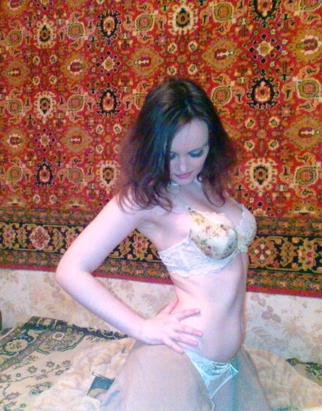25P This Milf like's to party