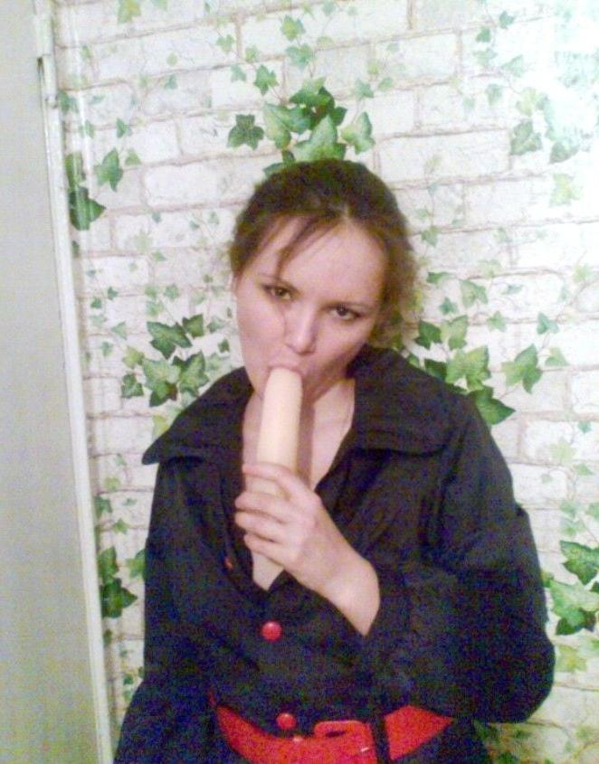25P This Milf like's to party