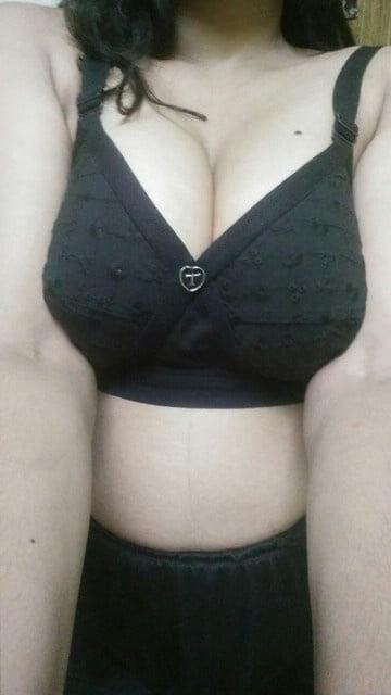 25P Coimbatore tamil doctor pavithra hot nude images collection