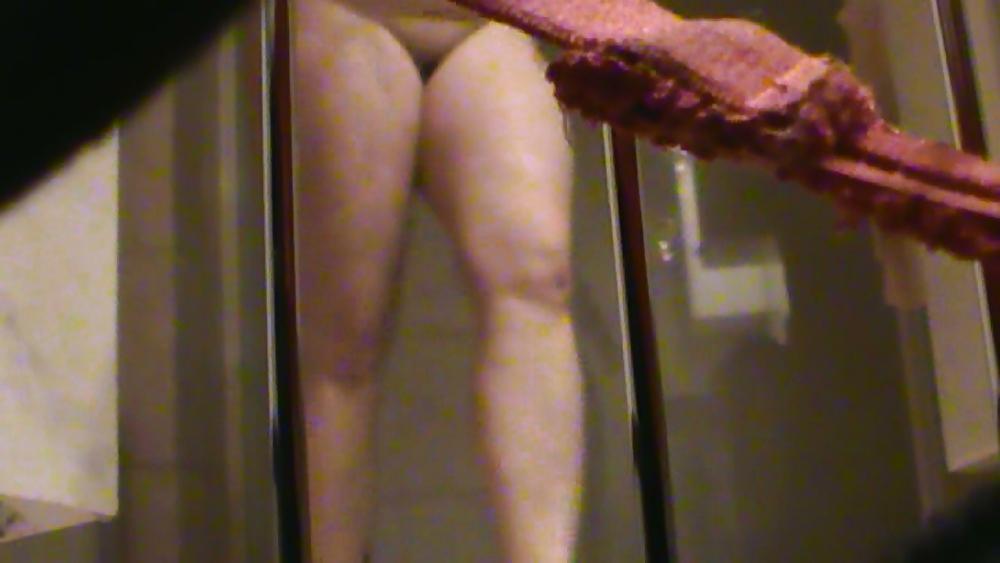 13P Bbw molli versteckte bad cam
