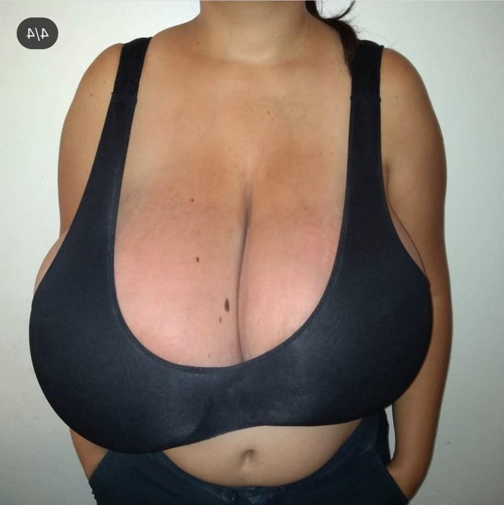 12P Super monster huge tits
