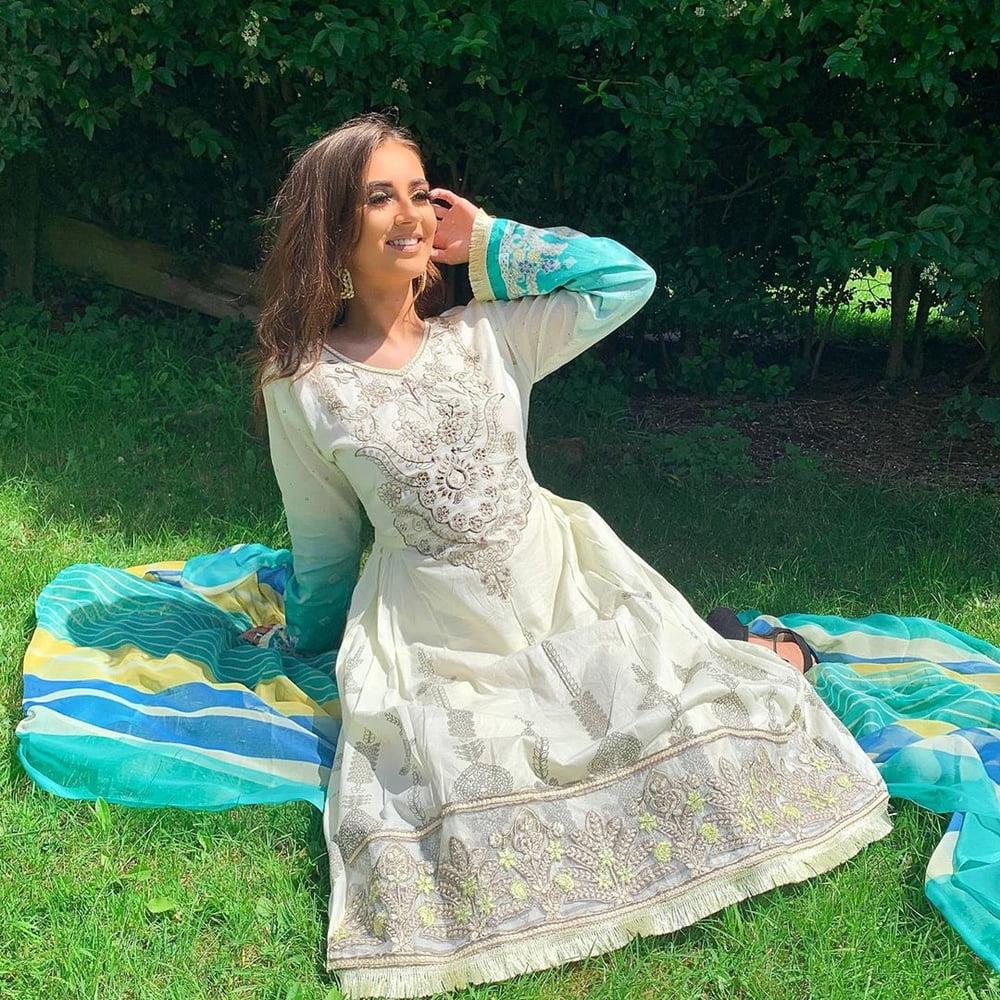 25P New Pakistani Sexy Cock Lovers