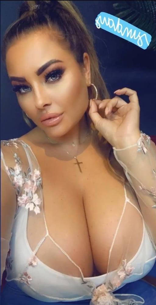 25P HannahB Pawg Galllery 2