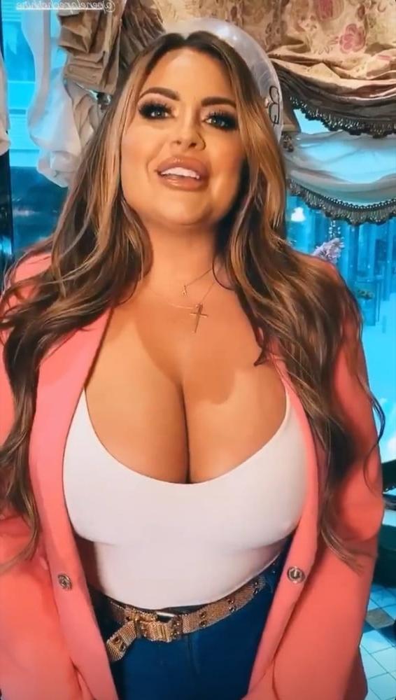 25P HannahB Pawg Galllery 2
