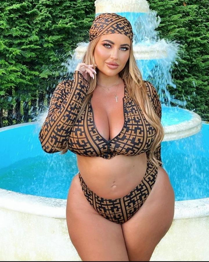 25P HannahB Pawg Galllery 3