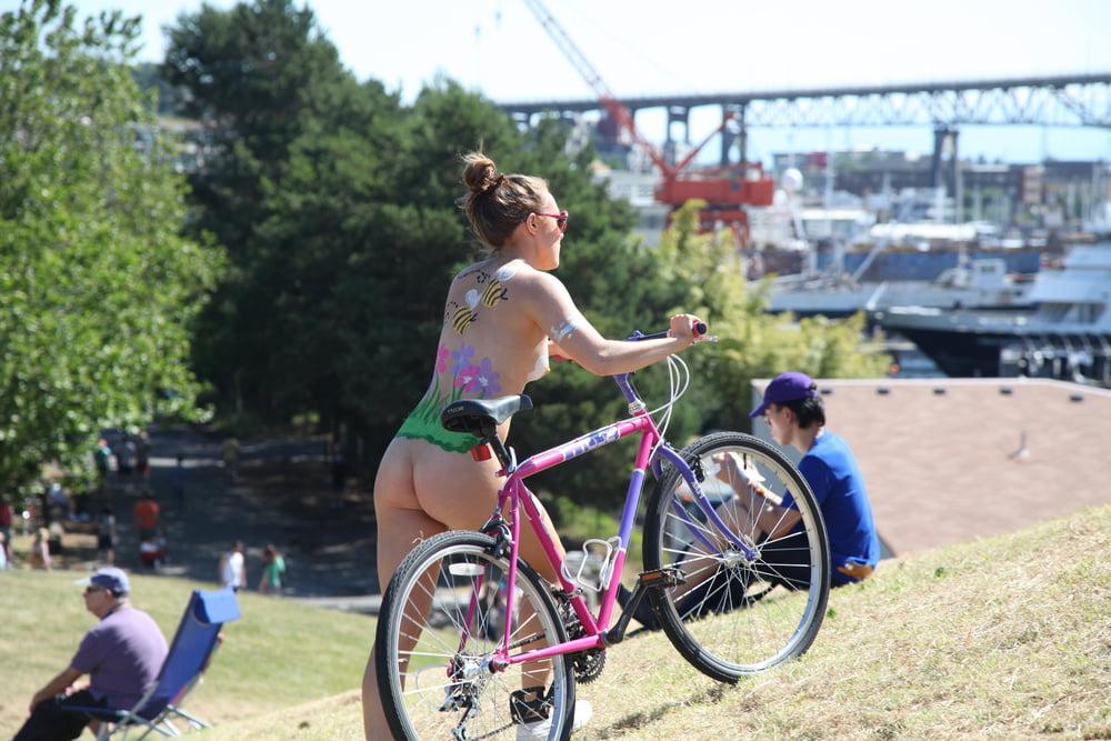 9P Public Park Nudity