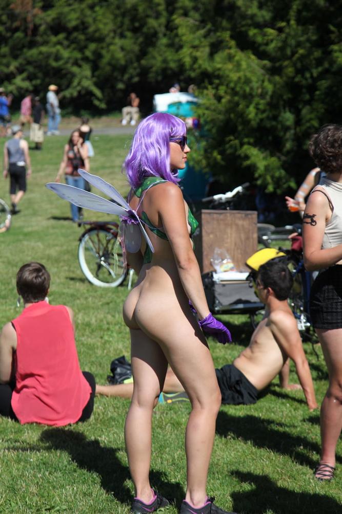 9P Public Park Nudity