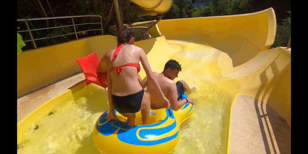 25P Water park Asses