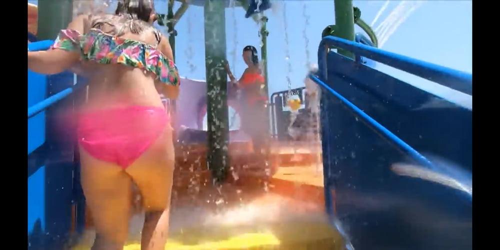 25P Water park Asses