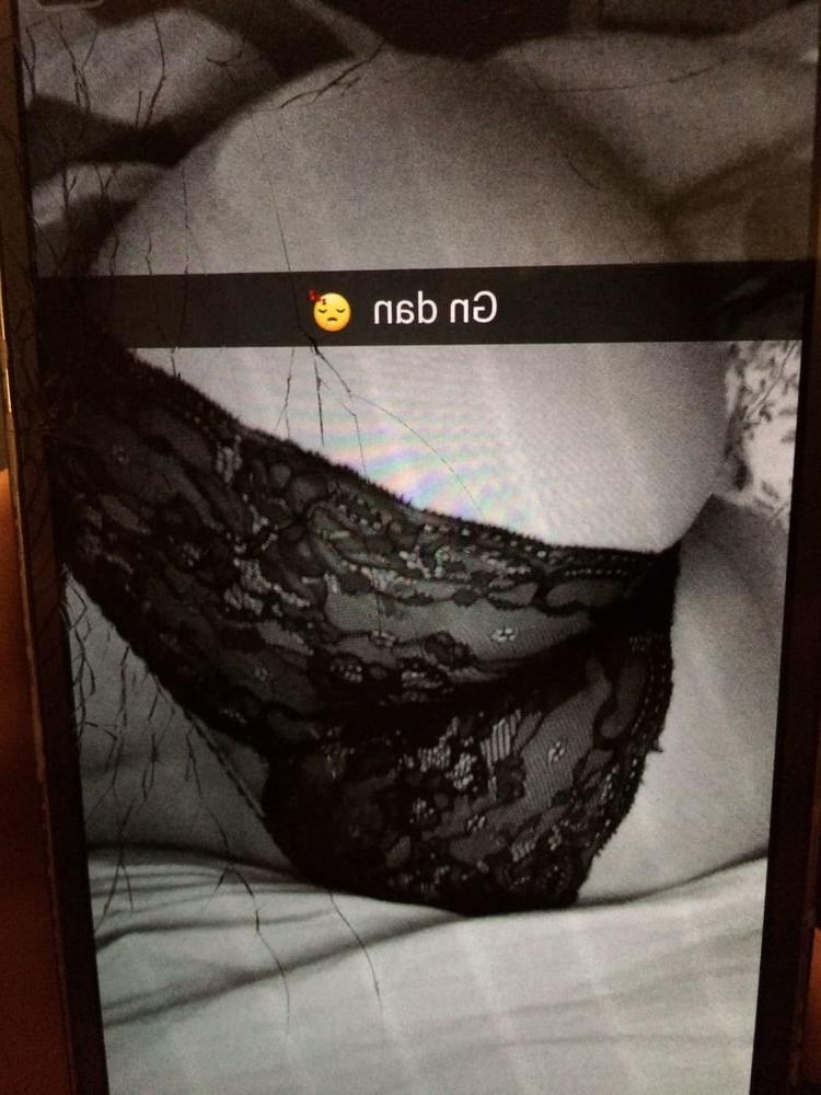 25P Horny Dutch Girl